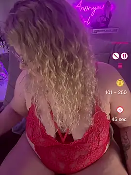CurvyAnonymousGirl89 online show from May 26, 2026, 8:07 pm