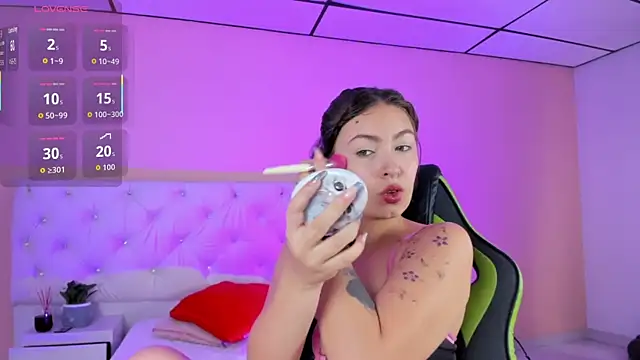 Snapshot of mariie_tayy chatting on October 7, 2025, 8:21 pm mariie tayy online show from October 7, 2025, 8:21 pm