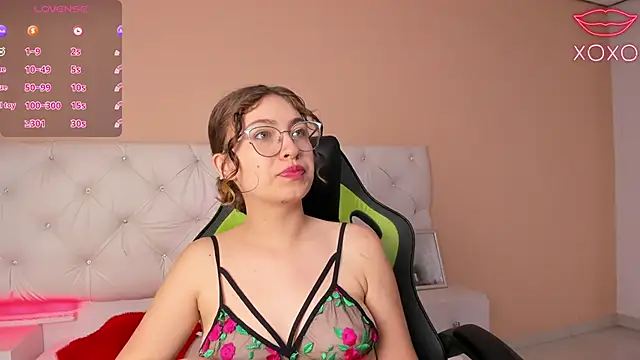 Snapshot of mariie_tayy chatting on February 10, 2025, 8:00 pm mariie tayy online show from February 10, 2025, 8:00 pm