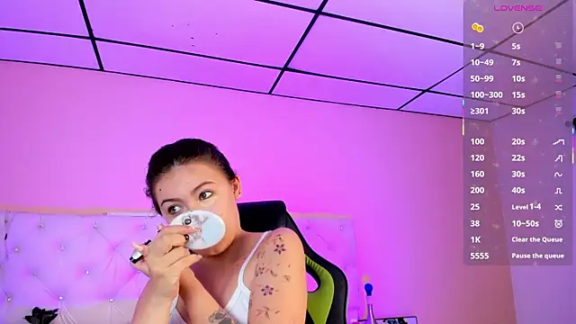Snapshot of mariie_tayy chatting on September 12, 2025, 7:57 pm mariie tayy online show from September 12, 2025, 7:57 pm