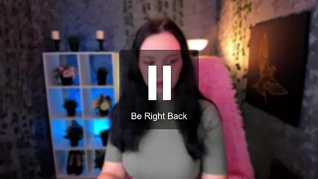 Snapshot of Emma_Rolland chatting on January 20, 2025, 9:32 pm Emma Rolland online show from January 20, 2025, 9:32 pm