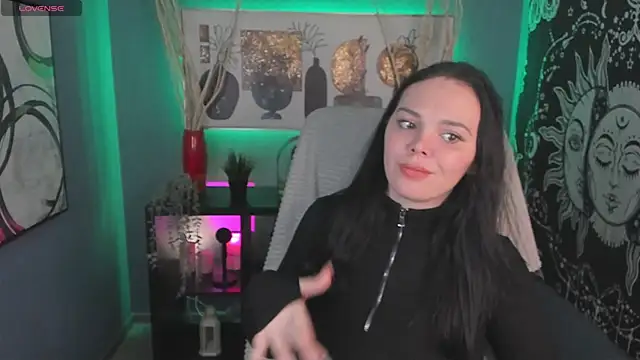 Snapshot of Emma_Rolland chatting on January 5, 2025, 6:02 am Emma Rolland online show from January 5, 2025, 6:02 am