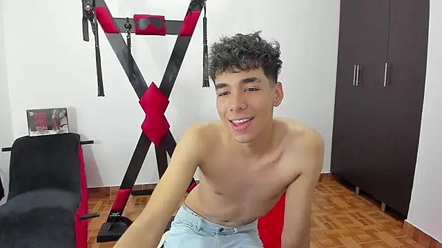 Snapshot of Harry_LatinBoy chatting on January 9, 2025, 8:01 pm Harry LatinBoy online show from January 9, 2025, 8:01 pm