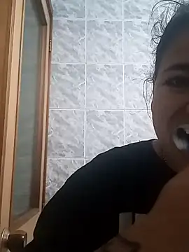 Naomy veracruz  online show from February 27, 2026, 10:15 am