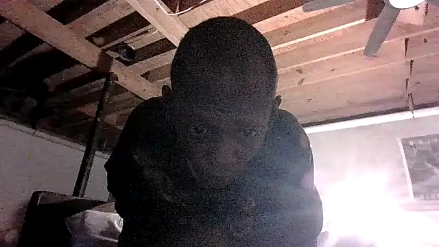 Snapshot of KinGKane84 chatting on December 3, 2024, 7:16 am KinGKane84 online show from December 3, 2024, 7:16 am