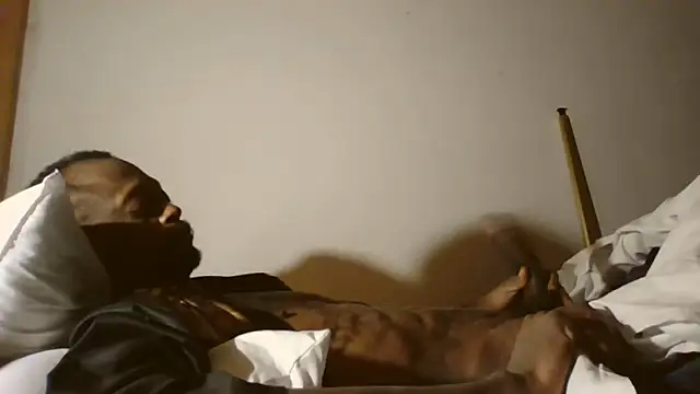 Snapshot of KinGKane84 chatting on January 23, 2025, 1:30 am KinGKane84 online show from January 23, 2025, 1:30 am