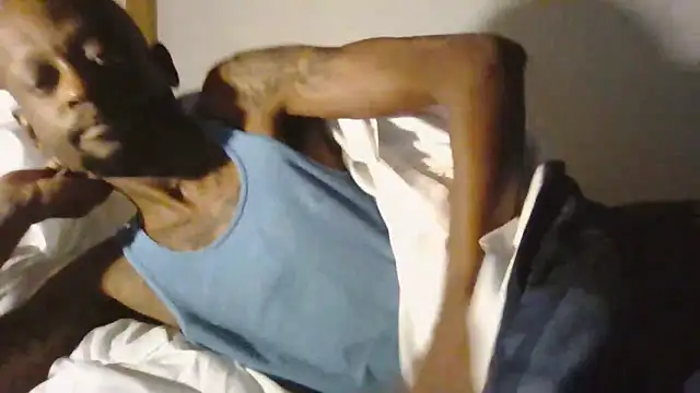 Snapshot of KinGKane84 chatting on February 13, 2025, 9:49 pm KinGKane84 online show from February 13, 2025, 9:49 pm