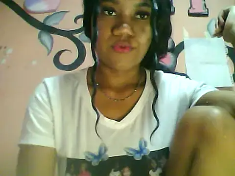 Fariana01 online show from February 5, 2025, 10:33 pm