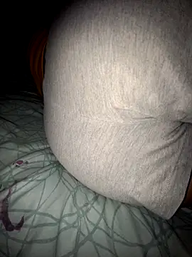 Snapshot of lemon69Reo chatting on February 6, 2026, 7:15 am lemon69Reo online show from February 6, 2026, 7:15 am