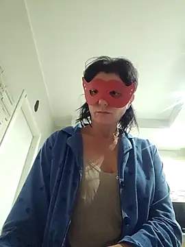 Vagabondainnamorata online show from December 14, 2025, 3:35 am