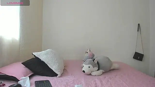 Snapshot of Hannah_Baileyy chatting on February 22, 2025, 6:52 pm Hannah Baileyy online show from February 22, 2025, 6:52 pm