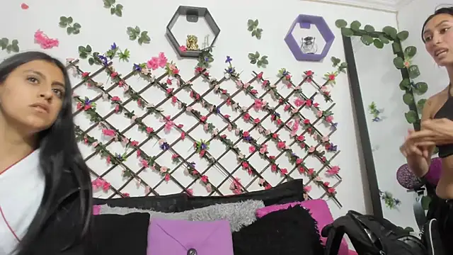 Snapshot of abby_eemily chatting on March 3, 2025, 7:07 pm abby eemily online show from March 3, 2025, 7:07 pm