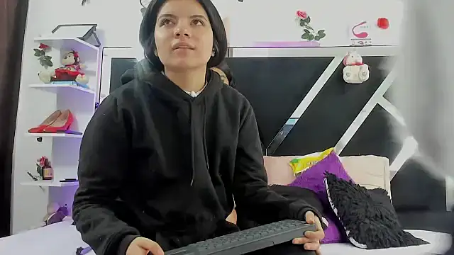 Snapshot of abby_eemily chatting on October 2, 2025, 12:08 pm abby eemily online show from October 2, 2025, 12:08 pm