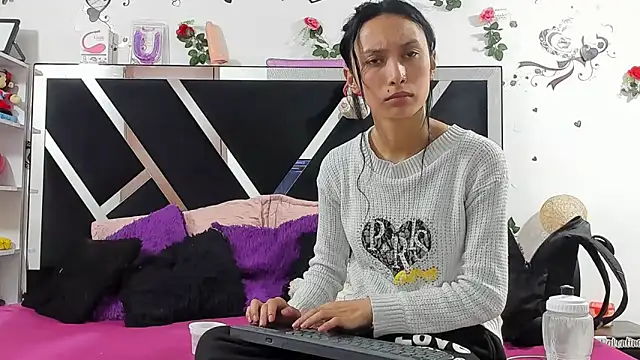 Snapshot of abby_eemily chatting on September 19, 2025, 12:09 pm abby eemily online show from September 19, 2025, 12:09 pm