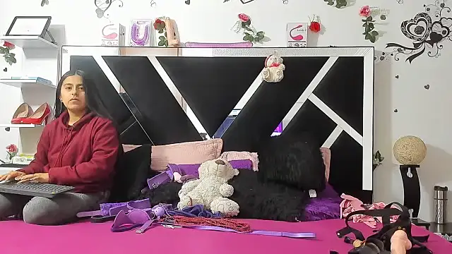 Snapshot of abby_eemily chatting on September 9, 2025, 12:03 pm abby eemily online show from September 9, 2025, 12:03 pm
