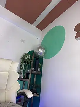 LollaByer online show from April 7, 2026, 9:05 pm