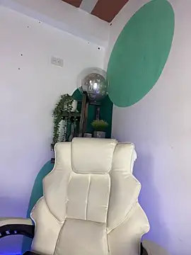 LollaByer online show from April 3, 2026, 9:10 pm