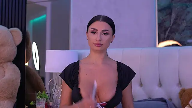 Snapshot of IsabelleHunt chatting on September 27, 2025, 5:13 am IsabelleHunt online show from September 27, 2025, 5:13 am