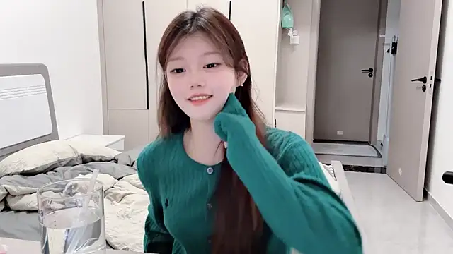 yangyang-1115 online show from September 21, 2025, 5:23 am