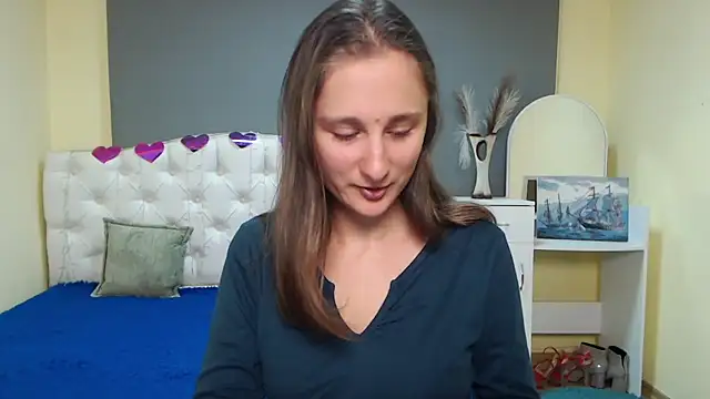 MichelLeee online show from October 7, 2025, 11:22 am