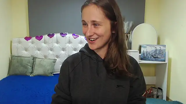 MichelLeee online show from September 18, 2025, 11:13 am