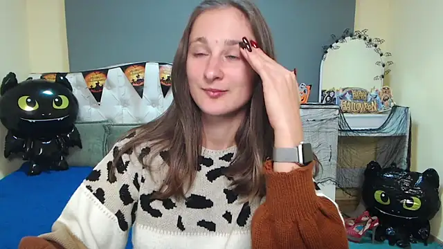 MichelLeee online show from October 29, 2025, 12:15 pm