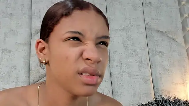 Snapshot of AshleyHill2 chatting on January 14, 2026, 4:16 am AshleyHill2 online show from January 14, 2026, 4:16 am