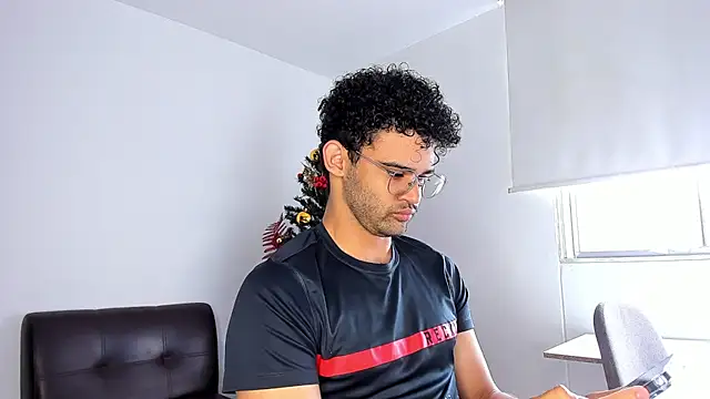 andrewChris  online show from November 27, 2025, 3:23 pm