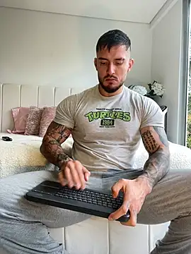Snapshot of DimitriSullivan_ chatting on March 23, 2026, 1:11 pm DimitriSullivan online show from March 23, 2026, 1:11 pm