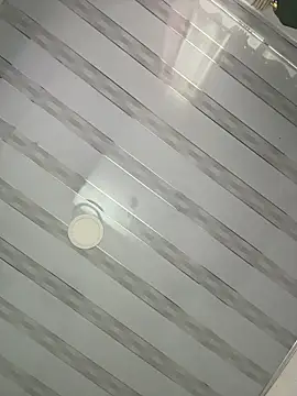 Snapshot of Lady_Rey chatting on March 10, 2026, 8:24 pm Lady Rey online show from March 10, 2026, 8:24 pm