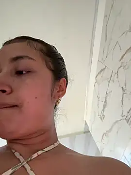 Snapshot of Lady_Rey chatting on April 12, 2026, 9:40 pm Lady Rey online show from April 12, 2026, 9:40 pm