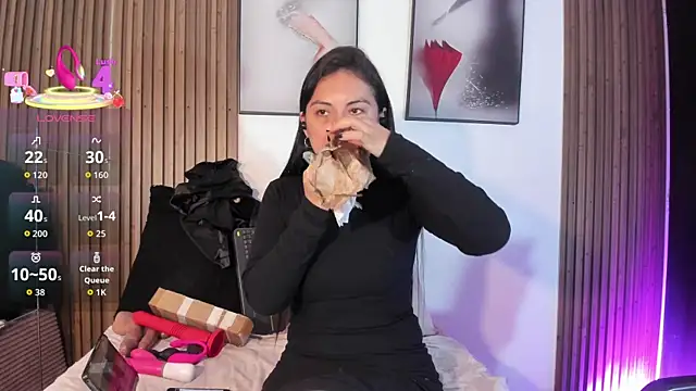 Ella Rousse online show from December 2, 2025, 12:51 pm