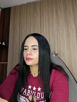 Leyna Kenet online show from July 26, 2026, 10:49 pm