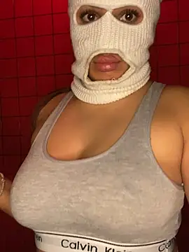 Sara blanc online show from December 14, 2024, 9:56 pm