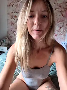 Ana-ya16 online show from September 24, 2025, 8:54 am