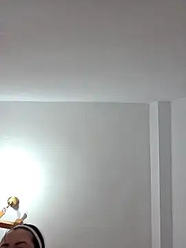 NeredaXxx online show from January 7, 2026, 9:42 pm