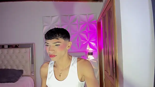 Snapshot of im_sebaslopez chatting on December 22, 2025, 11:32 am im sebaslopez online show from December 22, 2025, 11:32 am