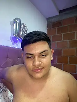 Snapshot of GOOD_HOT_BOY_ chatting on December 24, 2024, 5:38 am GOOD HOT BOY online show from December 24, 2024, 5:38 am