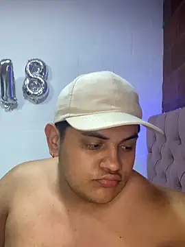 Snapshot of GOOD_HOT_BOY_ chatting on December 20, 2024, 4:53 am GOOD HOT BOY online show from December 20, 2024, 4:53 am