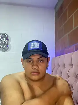 Snapshot of GOOD_HOT_BOY_ chatting on December 18, 2024, 4:42 am GOOD HOT BOY online show from December 18, 2024, 4:42 am