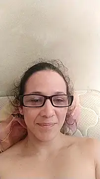 nicolle milf1978 online show from November 5, 2025, 1:36 pm