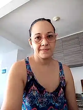 Snapshot of nicolle_milf1978 chatting on May 22, 2026, 2:37 pm nicolle milf1978 online show from May 22, 2026, 2:37 pm