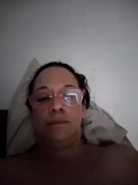 Snapshot of nicolle_milf1978 chatting on May 21, 2026, 12:24 pm nicolle milf1978 online show from May 21, 2026, 12:24 pm
