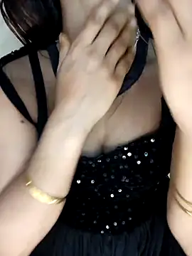 xpihu online show from February 2, 2026, 5:45 pm