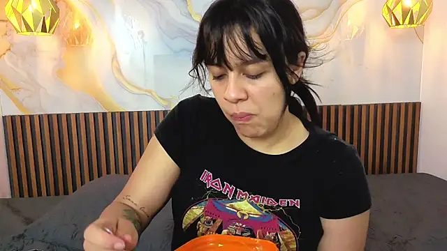 Snapshot of MelissaGilll chatting on February 27, 2026, 8:08 pm MelissaGilll online show from February 27, 2026, 8:08 pm