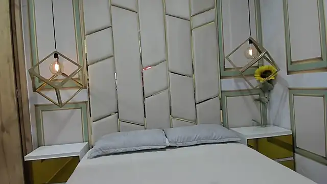 Snapshot of pola_adams_ chatting on March 3, 2025, 11:33 am pola adams online show from March 3, 2025, 11:33 am