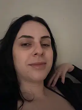 Morguisssz online show from June 14, 2026, 2:24 am