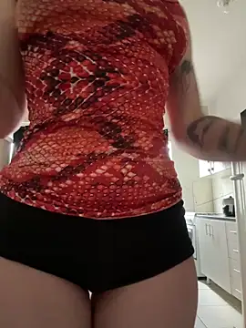 Snapshot of Morguisssz chatting on October 26, 2025, 12:38 pm Morguisssz online show from October 26, 2025, 12:38 pm