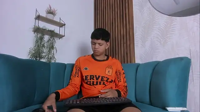 Jeffry wolvess online show from March 29, 2026, 12:07 pm