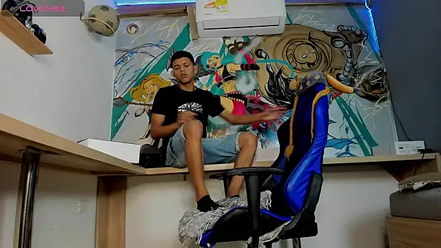 Snapshot of Jeffry_wolvess chatting on February 14, 2025, 12:36 pm Jeffry wolvess online show from February 14, 2025, 12:36 pm